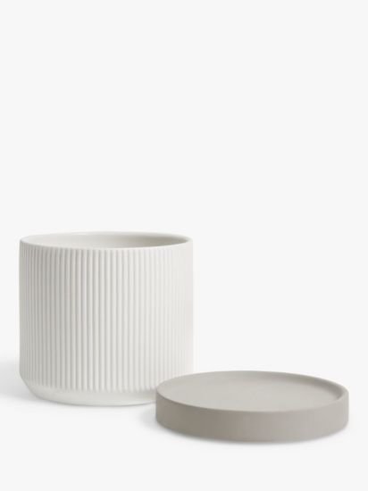 Ribbed Planter & Base, White